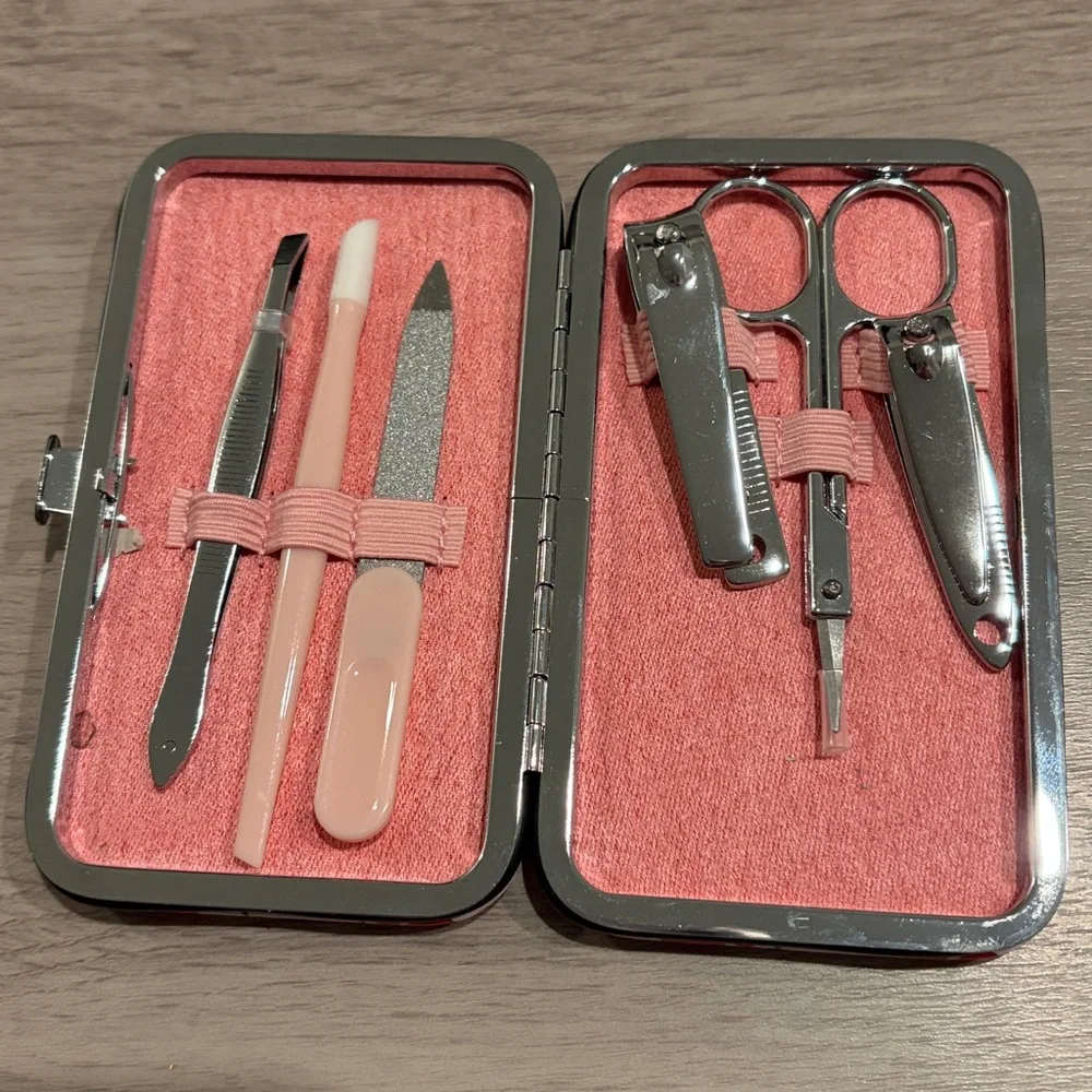 Pink Cherry & Daisy Print Manicure Kit